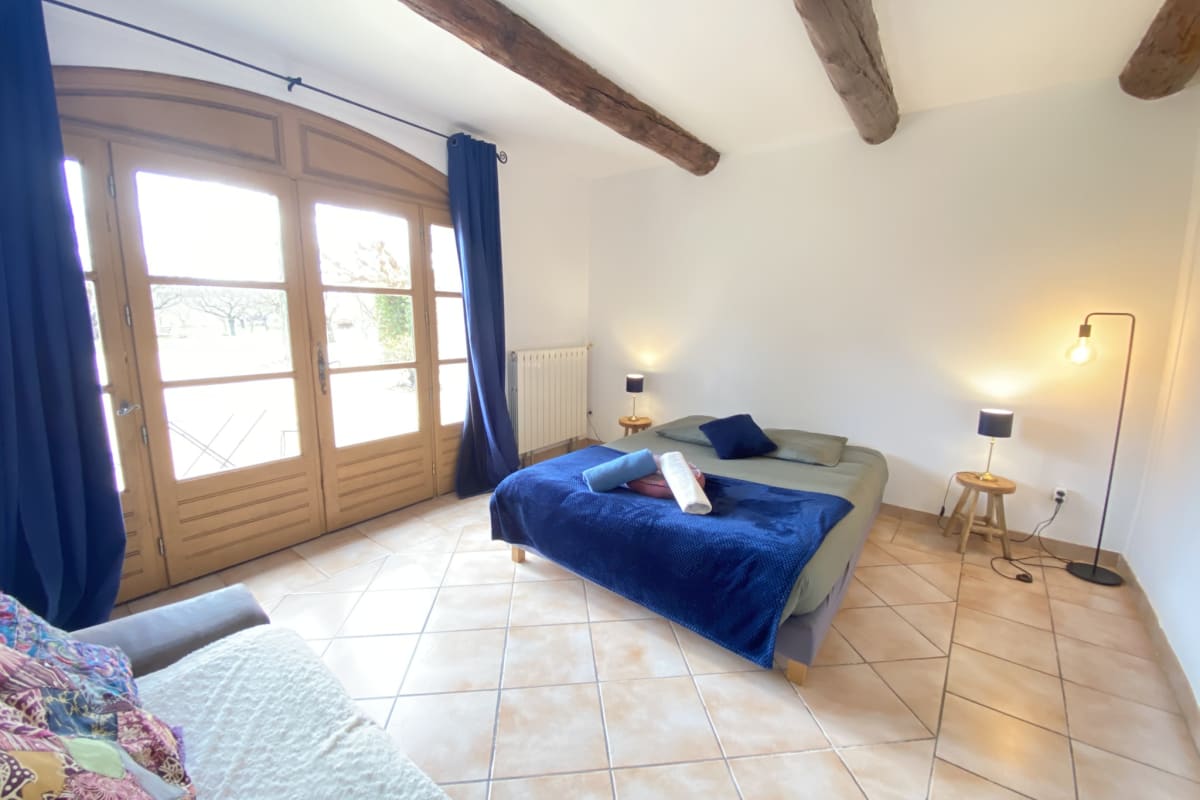 Suite de 30m2 dans Mas Provençal du 18ème siècle