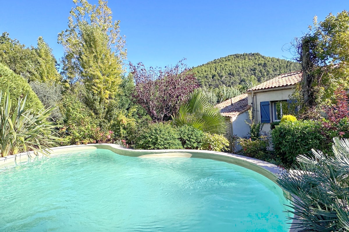 Villa Sud Luberon en Provence au calme avec piscine 12 Personnes