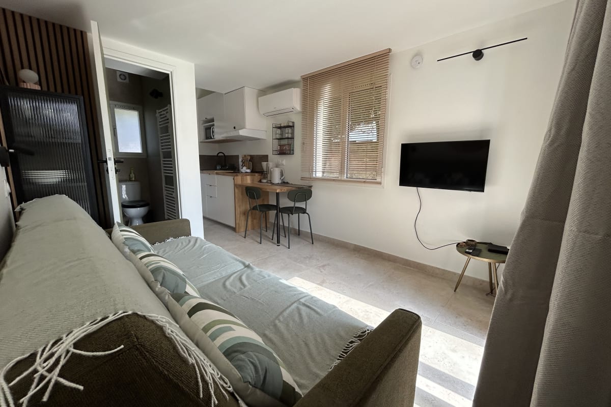  immobilier  Le Maguelone- Studio accès plage, clim et extérieur !