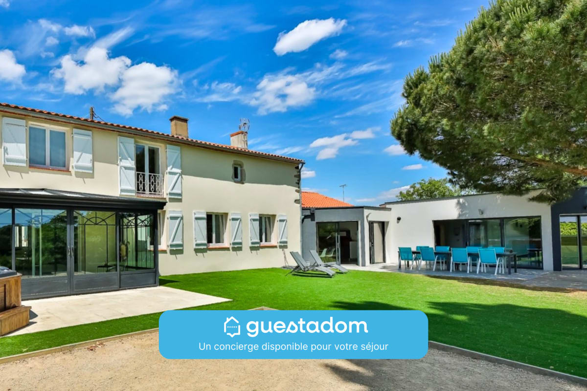 L'Atrie-Villa :Piscine - Jacuzzi - Sauna
