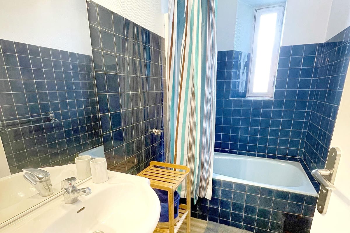 Appartement   Appartement avec balcon - vue sur mer