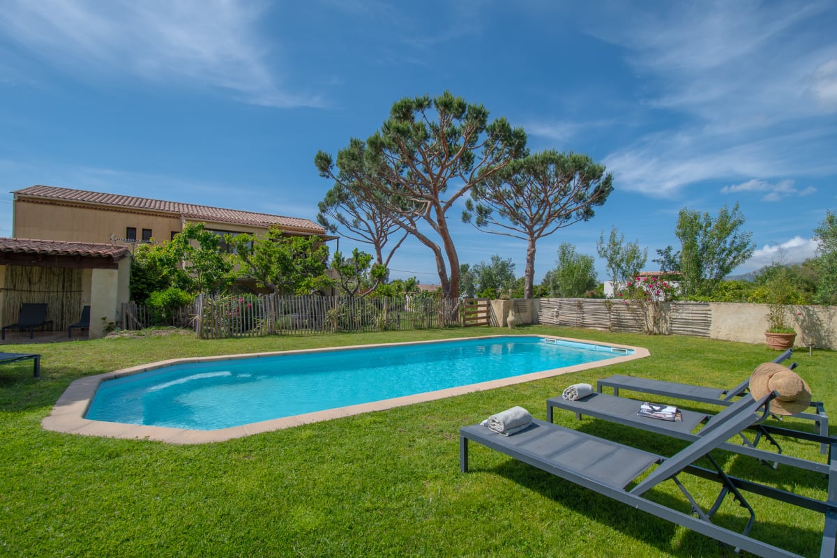 Appartement Elda : appart rez de jardin et piscine  chauffée à 7 min de Calvi et plages 