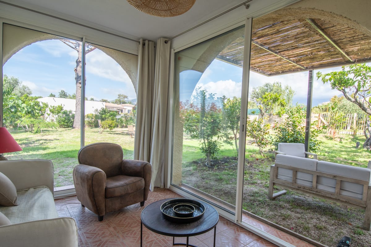 Immobilier Elda : appart rez de jardin et piscine  chauffée à 7 min de Calvi et plages  