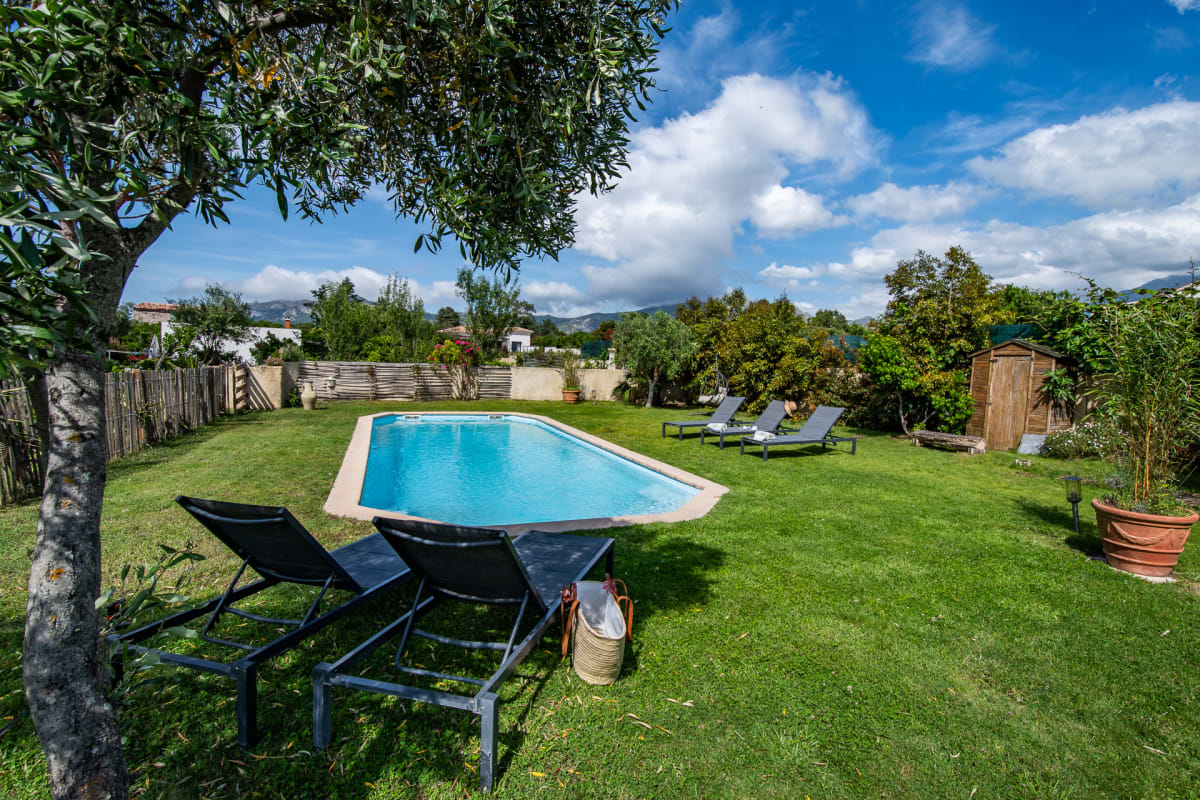  immobilier  Luce : Appart , calme,  piscine chauffée, 5 min des plages et proche Calvi
