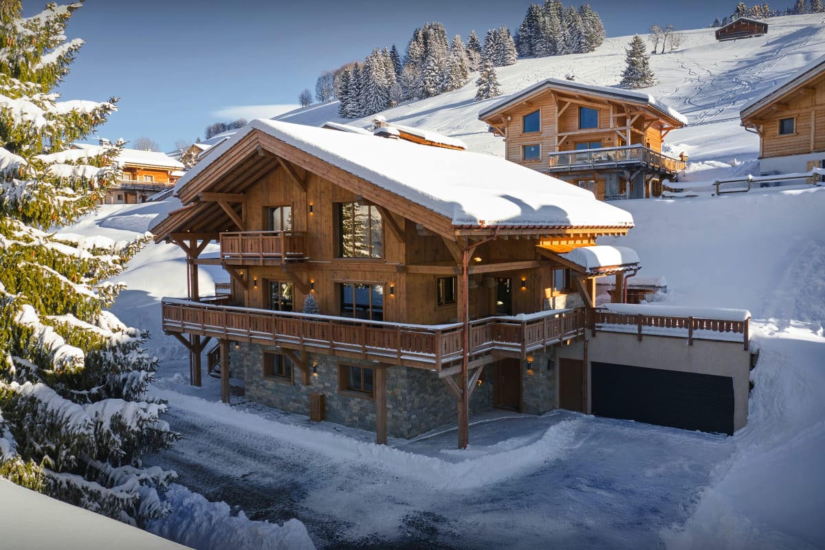  Chalet Luxueux chalet près des pistes avec bain nordique et sauna - OVO Network