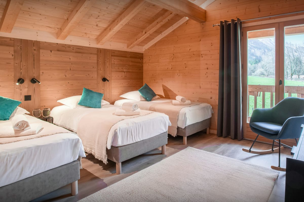 Immobilier Séjour pour 12 - sauna, jacuzzi et terrasse - OVO Network  