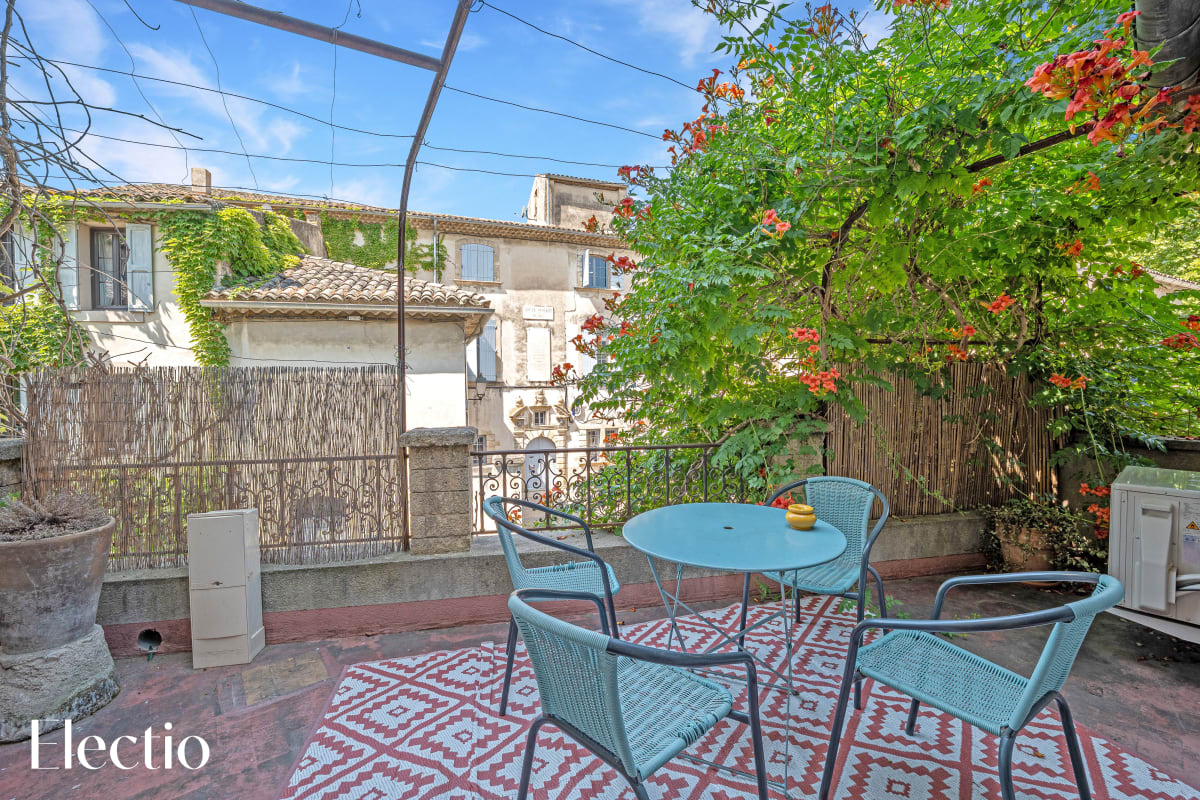  Maison Maison Alena | Place centrale Lourmarin