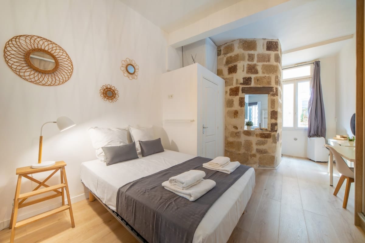  immobilier  Le Sépulcre - Plein Centre Montpellier - Charme
