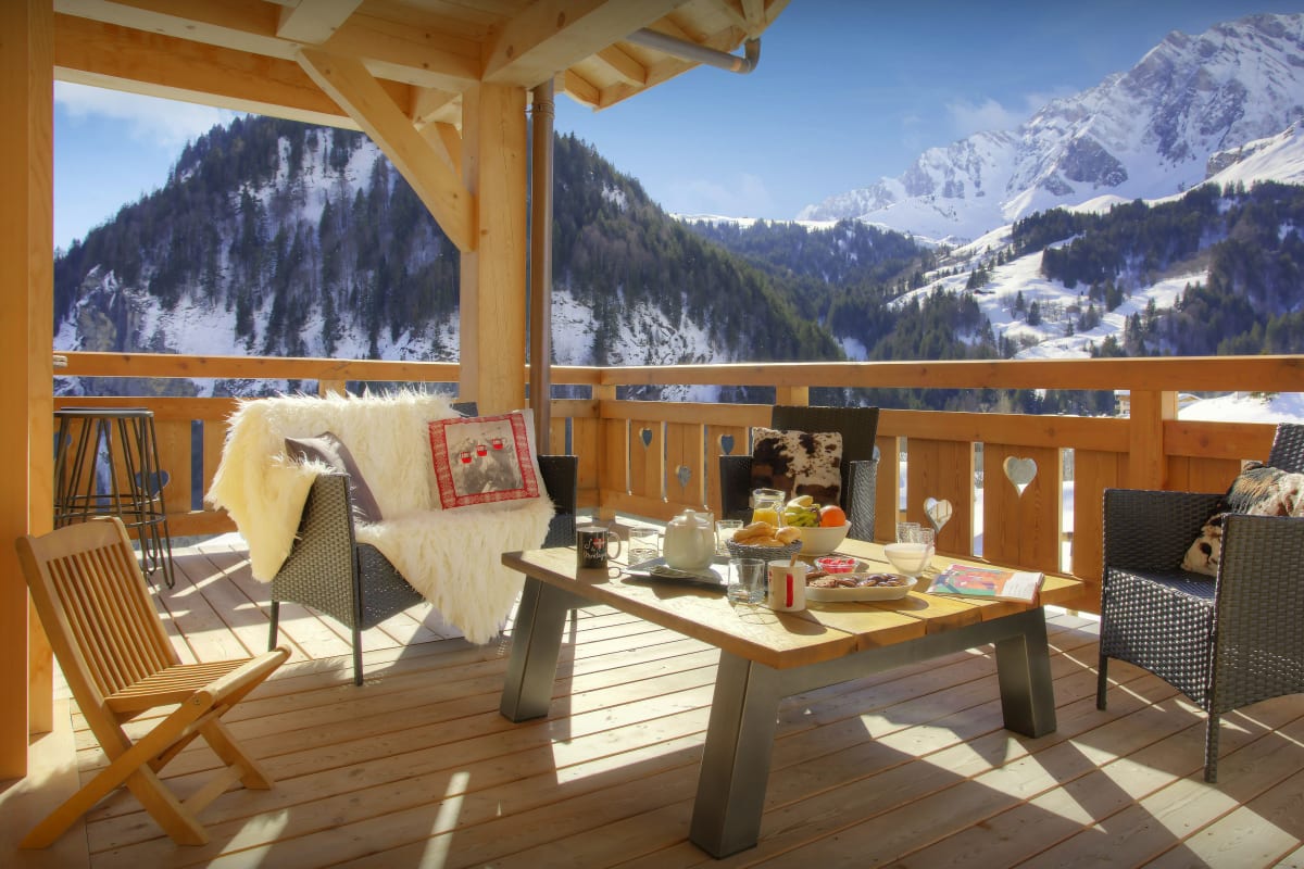  immobilier  Skiez dans les Alpes - jacuzzi - OVO Network