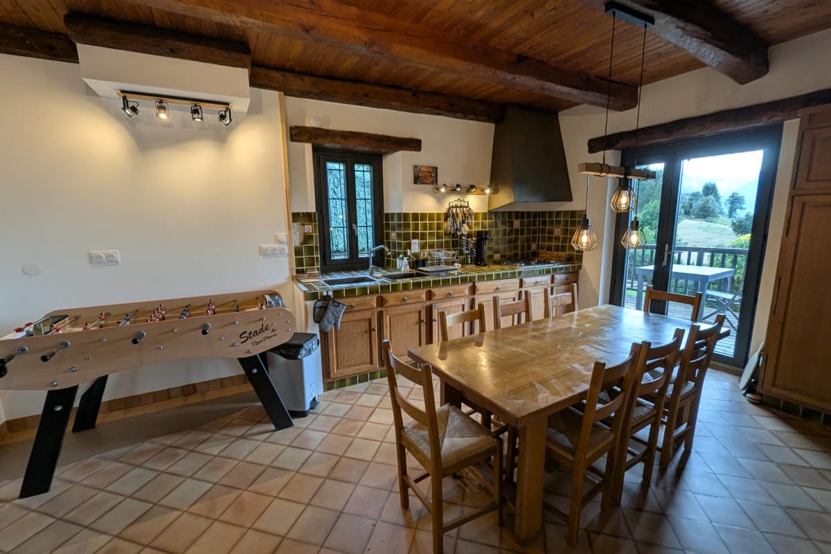  Grande maison familiale proche lac et stations 