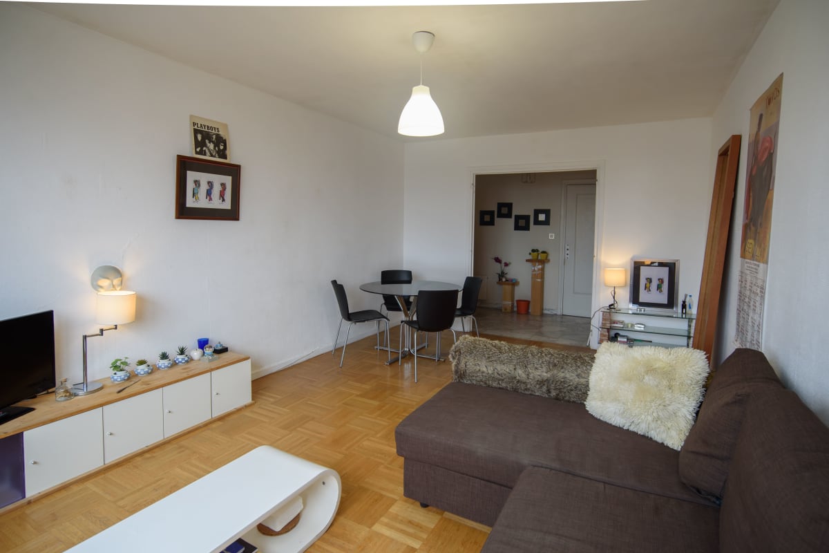Appartement Lyon 7 •60m² •4 pers •Ascenseur •Proche transports 