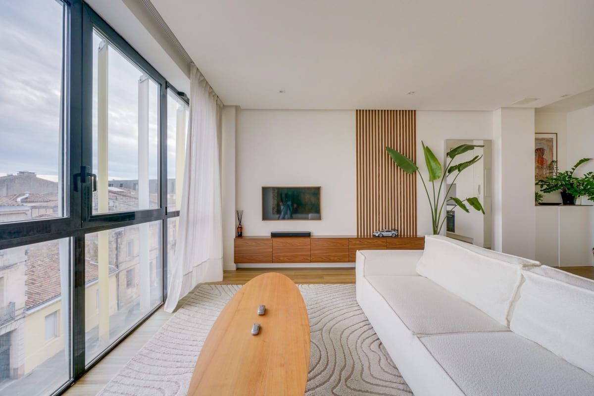  immobilier  Appartement avec parking au cœur des Chartrons 