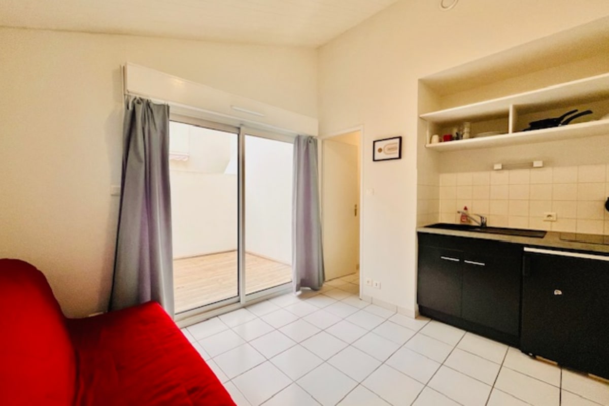  immobilier  Studio avec terrasse proche vieux port