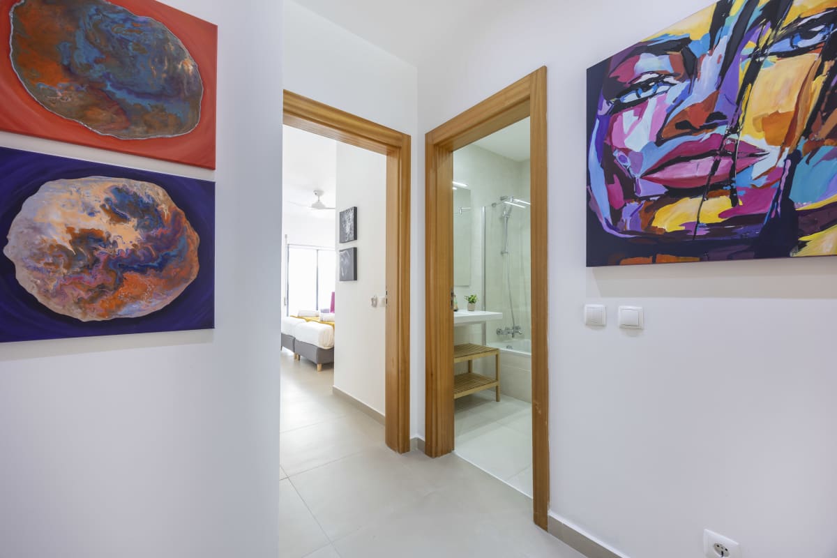 Immobilier Pura Vida Flat - Appartement Spacieux de 2 Chambres • Grande Terrasse   