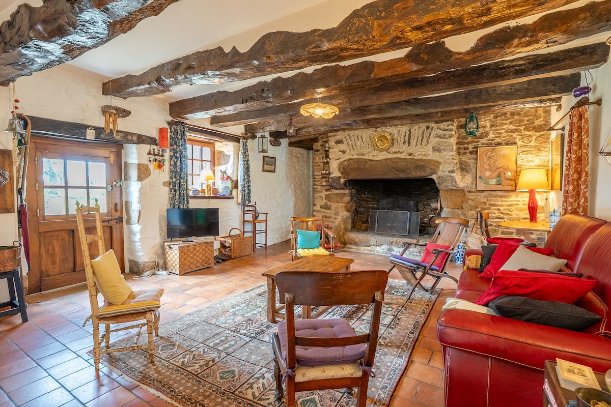  Maison bretonne de 1600 : Authenticité & Sérénité 