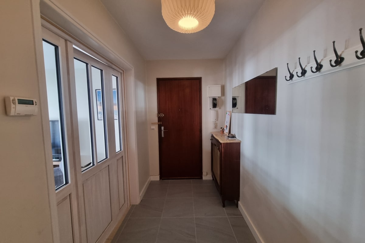  Appartement 90m² avec balcon et parking 