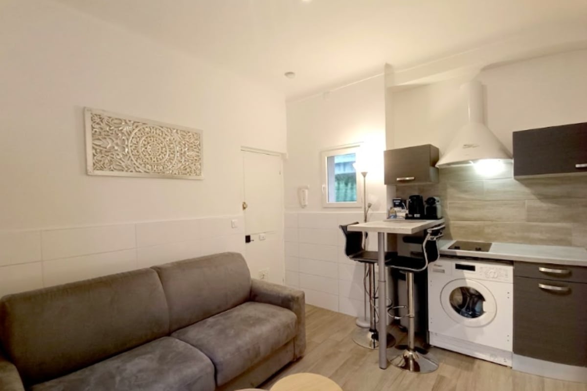 Studio Lumineux et Calme à Nice