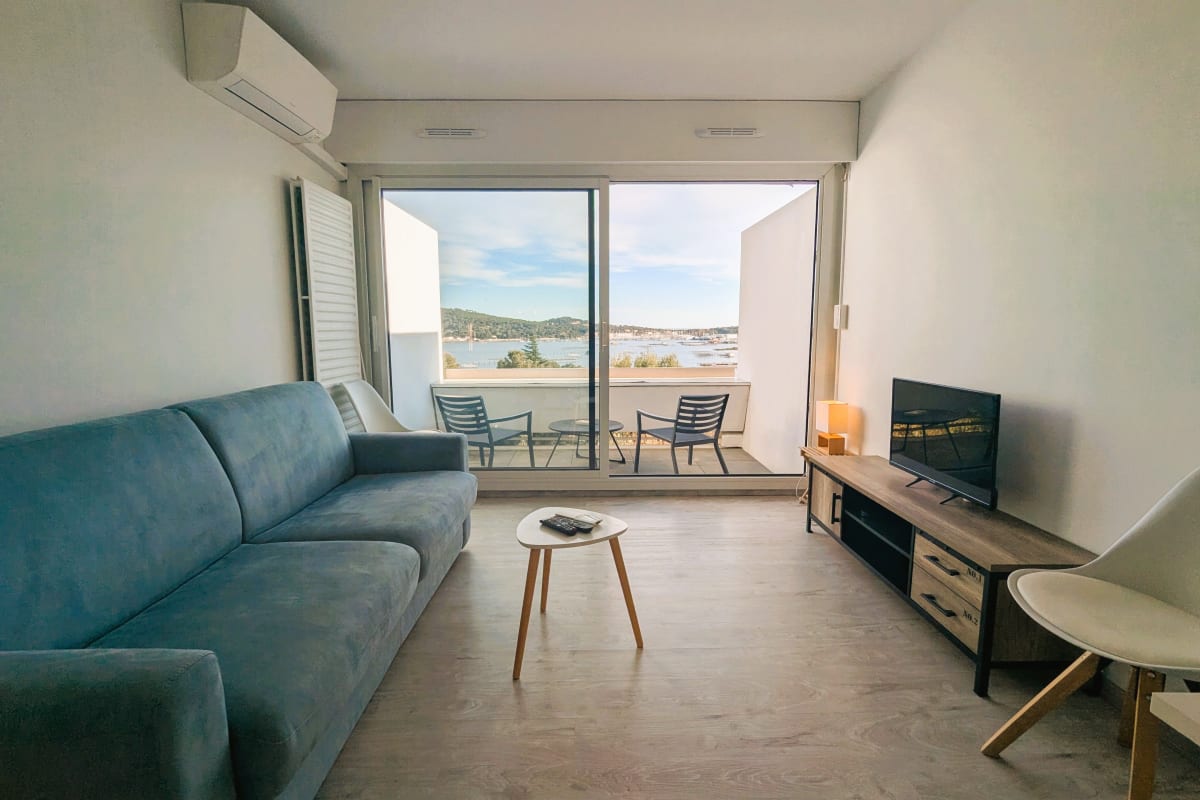 Studio de standing avec vue mer et piscine