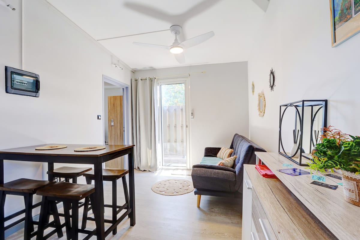 Immobilier Liyann - Proche plage - Terre Sainte  