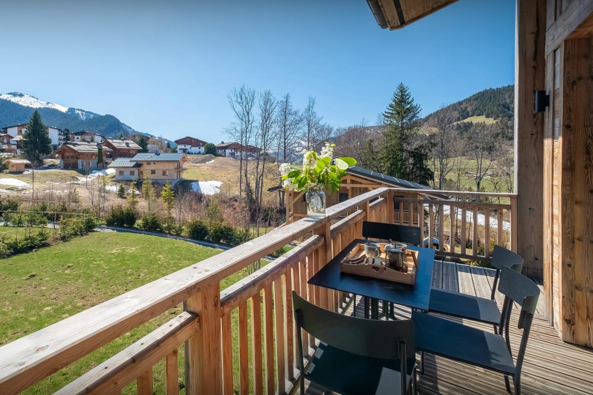 Chalet   Élégant chalet pour 12 à Megève avec spa - OVO Network