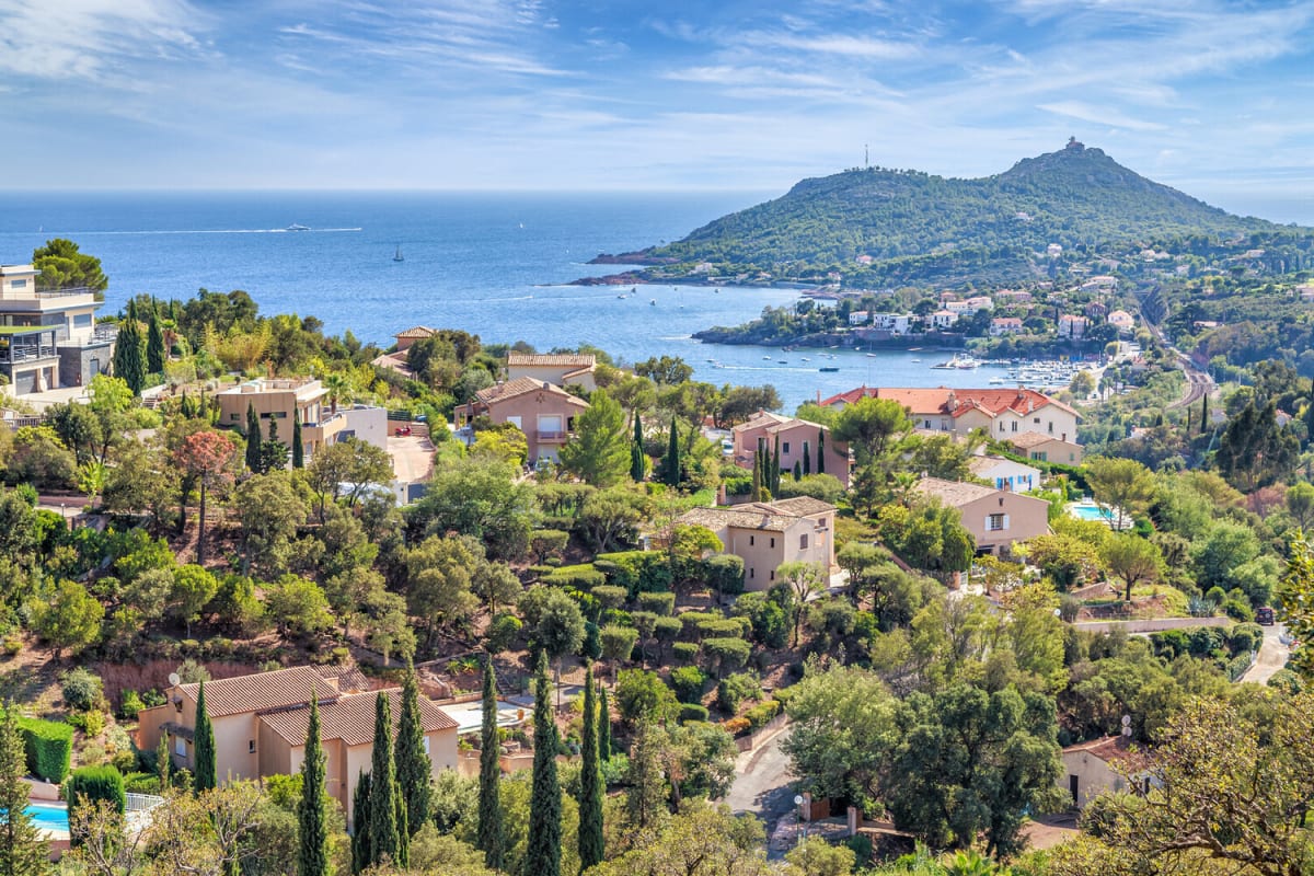  Appartement avec terrasse vue mer à Saint-Raphaël 