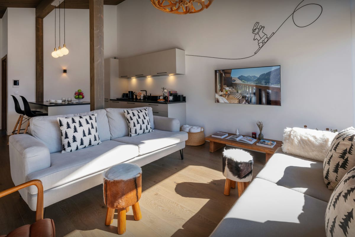 Immobilier Vue sur les montagnes et proche village - OVO Network  