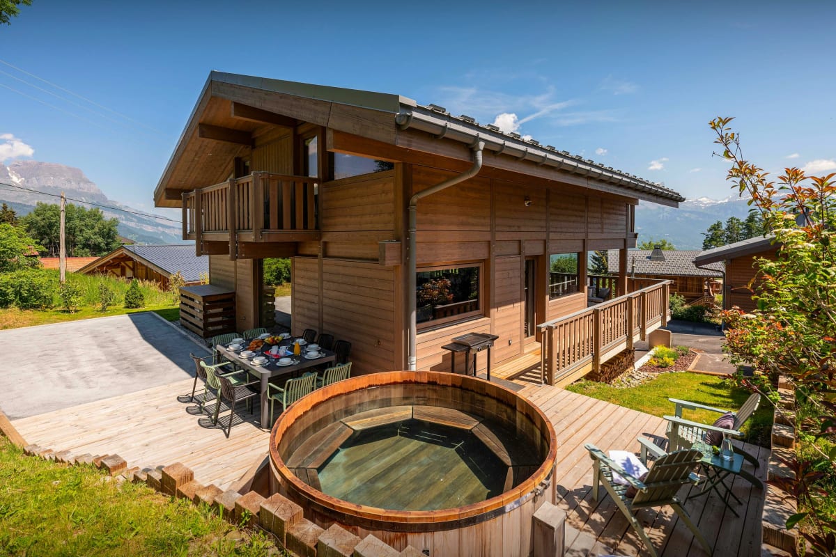 Séjour vue Mont-Blanc et bain nordique 12p - OVO Network