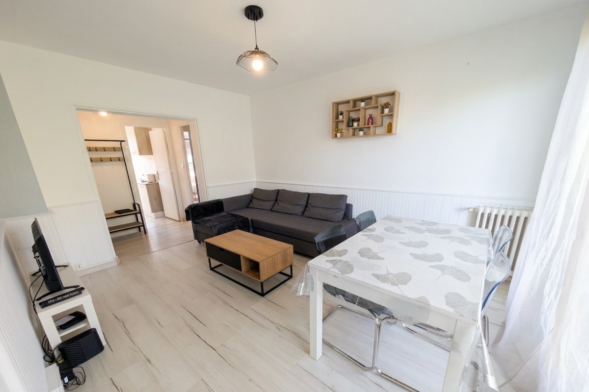 Appartement lumineux en hypercentre avec balcon