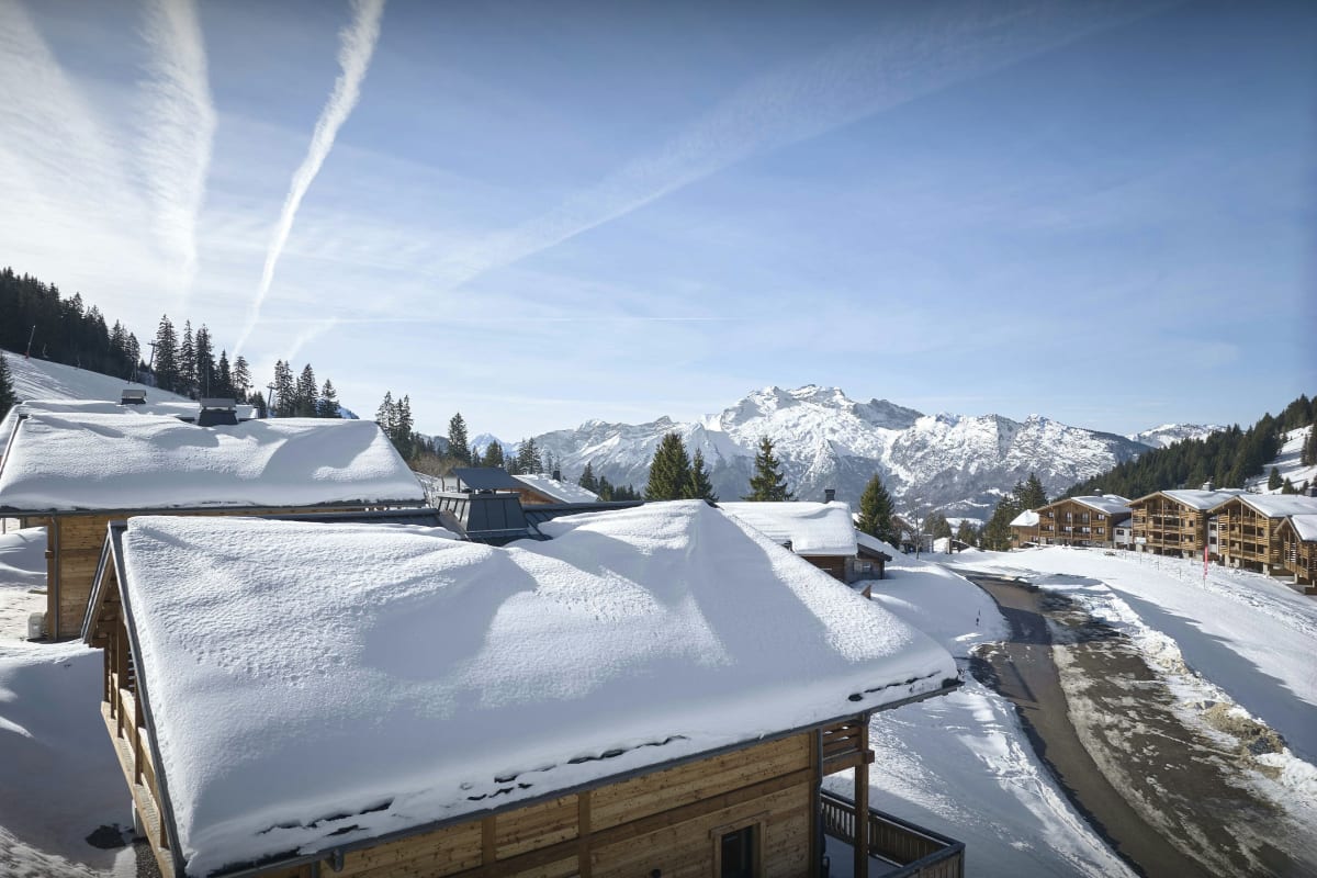 Chalet Chalet mitoyen skis aux pieds sur les pistes de la Croix Fry - OVO Network 