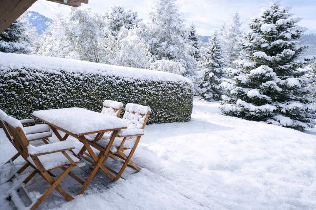 Appartement avec jardin en front de neige
