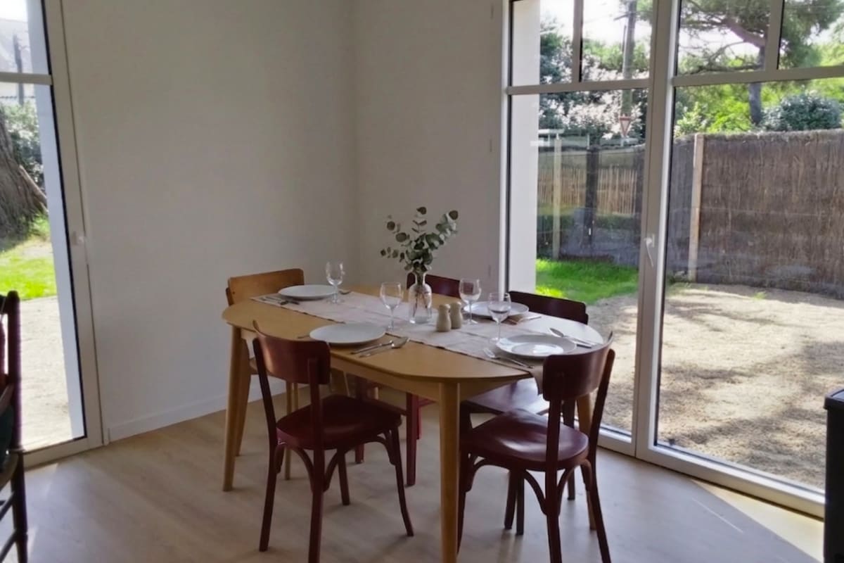 Maison neuve à 3 min plage & grand jardin