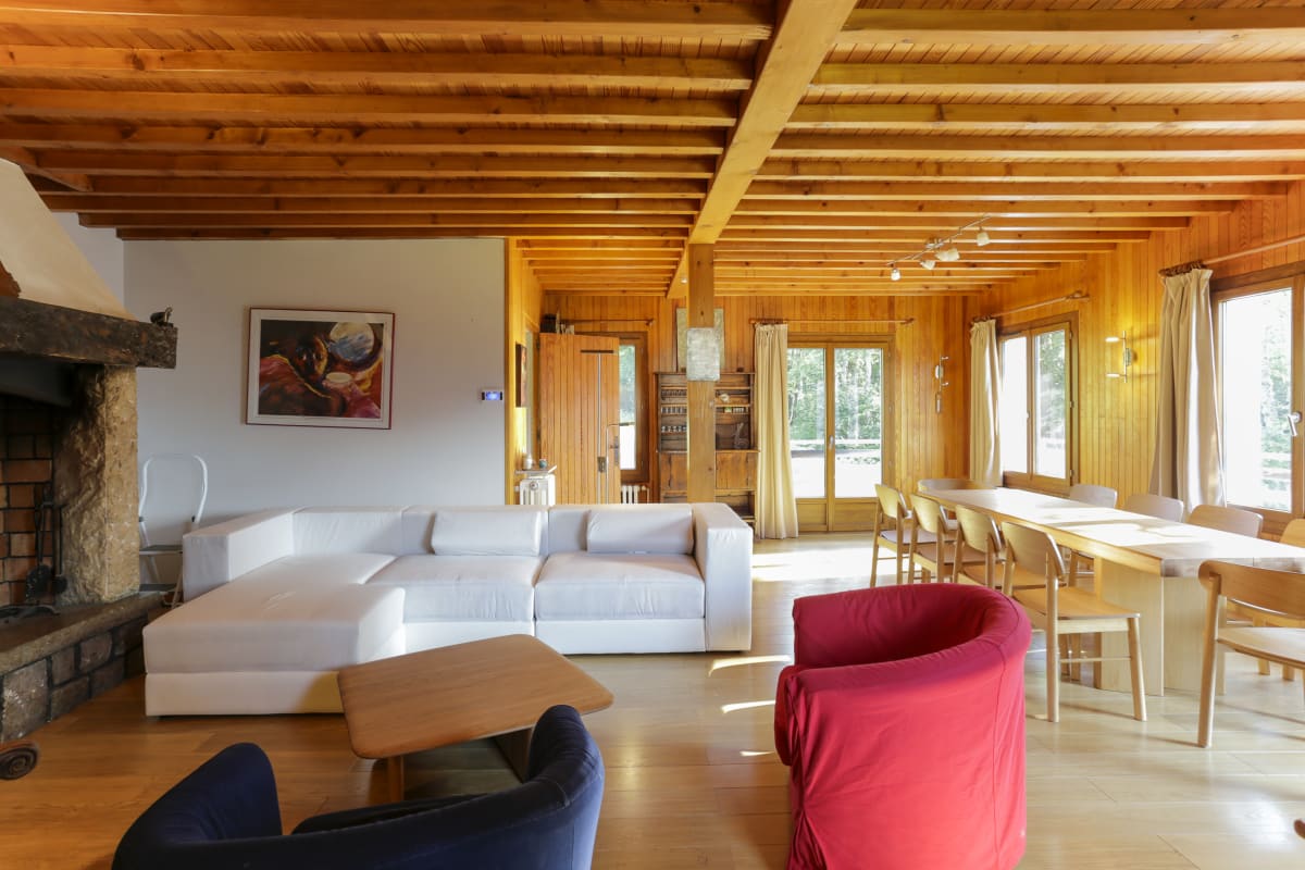  Le balcon des essarts: chalet familial aux vues du grand som 
