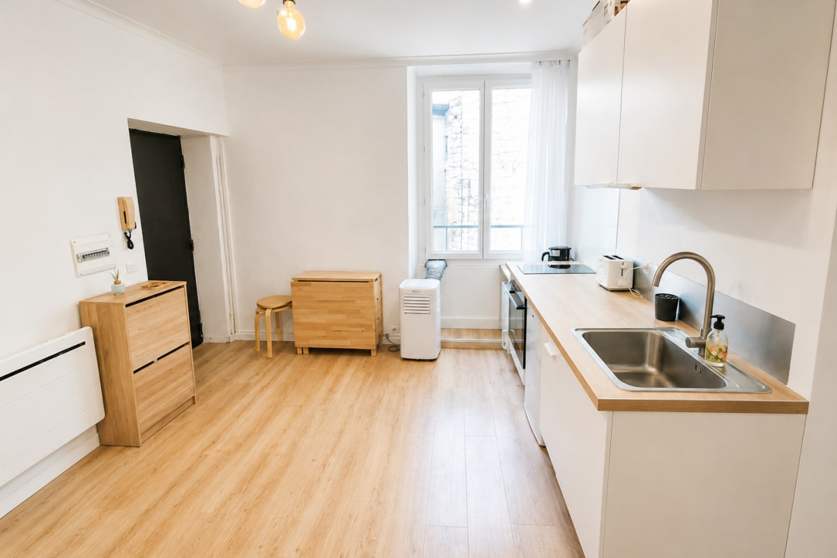  immobilier  Charmant appartement calme au cœur de Nîmes