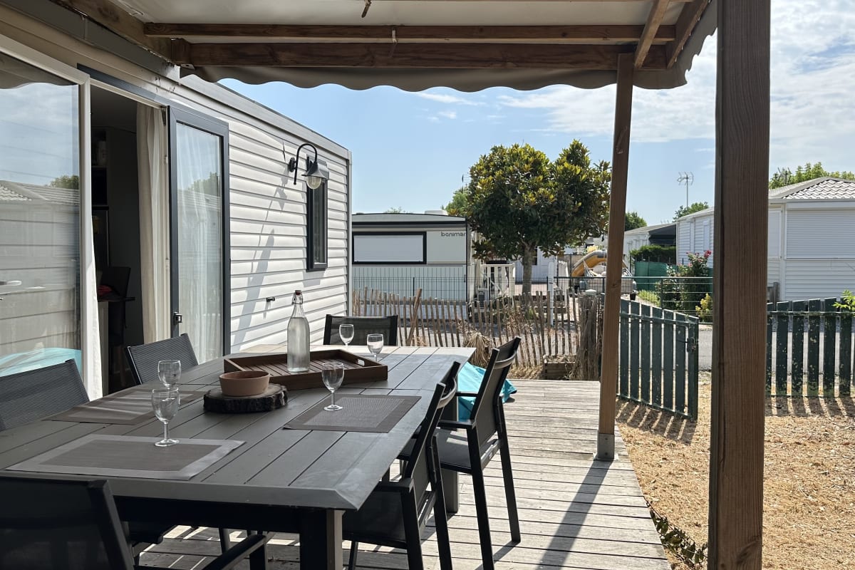 Chalet avec piscine à Gujan-Mestras