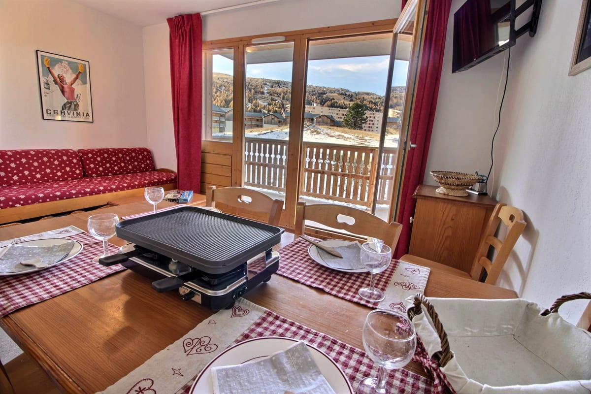Appartement lumineux avec balcon, près des pistes