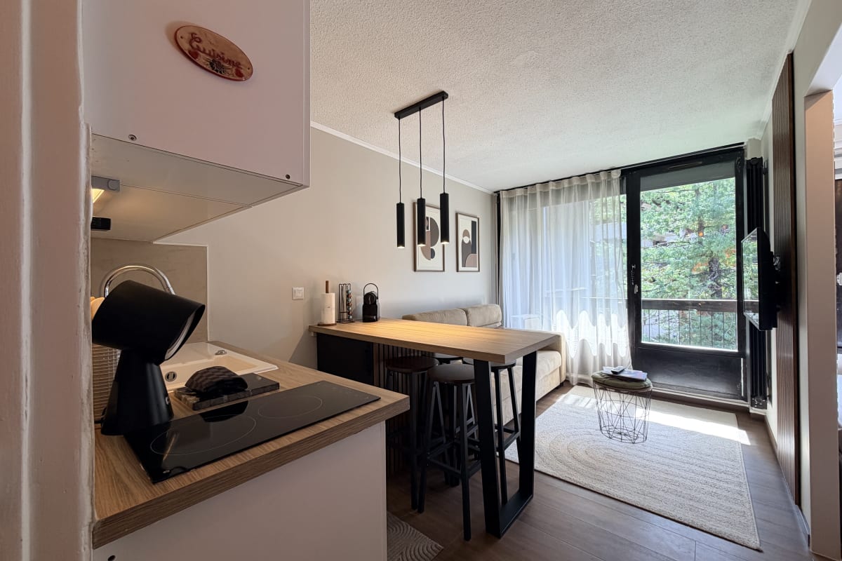 Appartement rénové avec balcon à Flumet