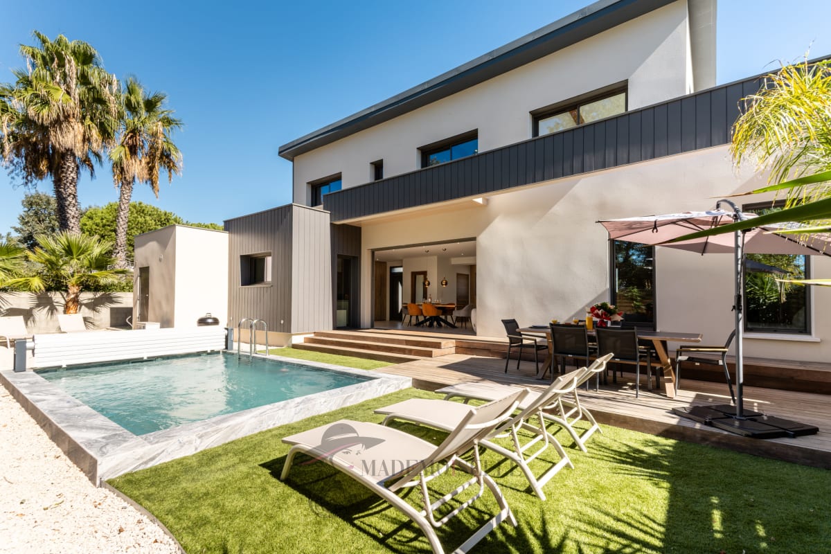 Villa Thétis • Plage, piscine & bonheur