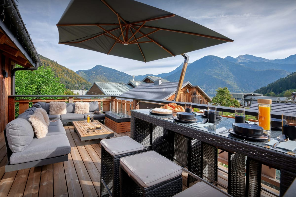 Chalet Chalet de luxe « skis aux pieds » avec sauna, jacuzzi, gym - OVO Network 