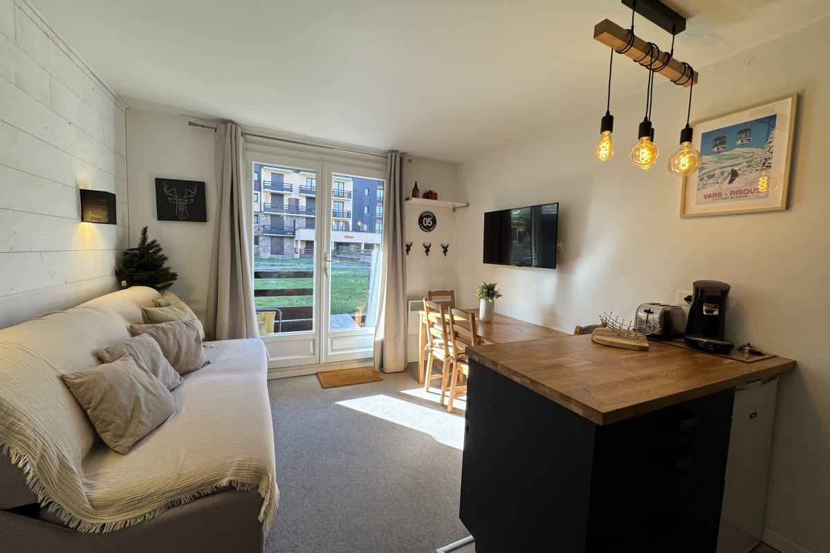 Sw Surface. Fill Location Appartement Le Cocon du Cristal • Balcon sud et ski aux pieds ...