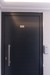 porte accès appartement coté saône