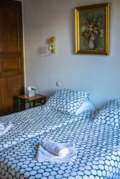 Chambre avec deux lits simples