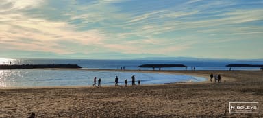 Plage de Farinette à 400m du logement.