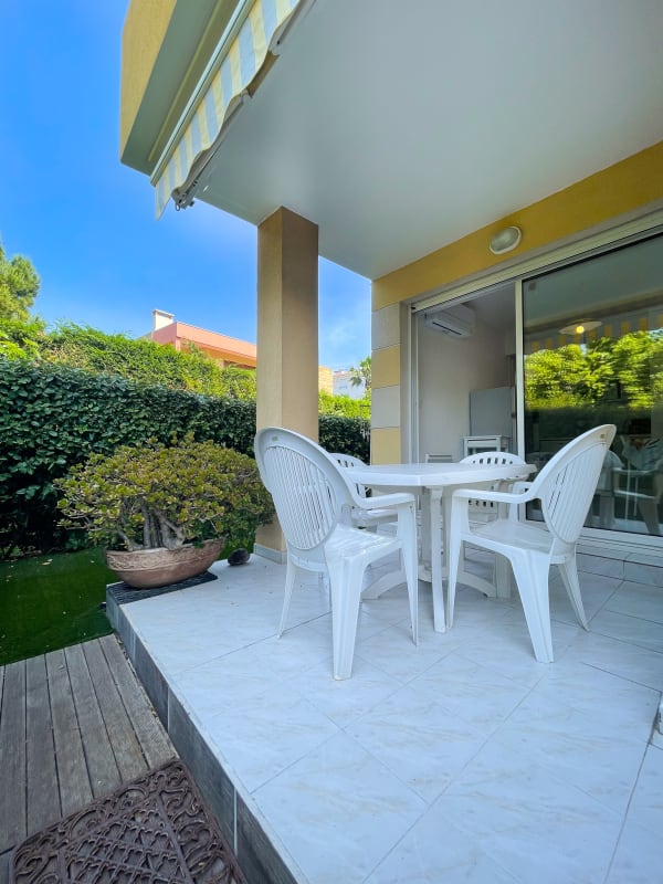 Immobilier Superbe Appt Avec Jardin Proche De La Mer  