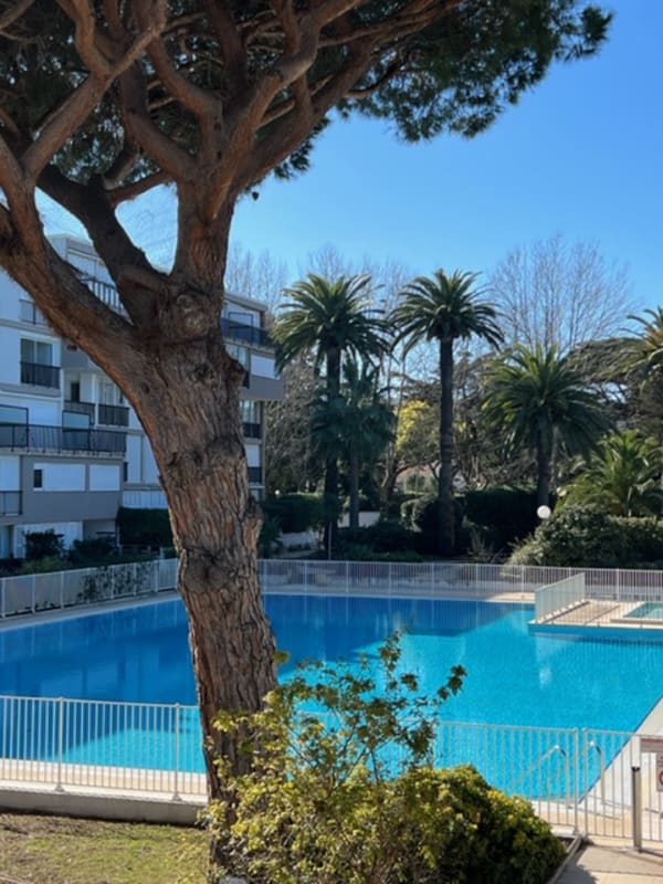 35m² Avec Piscine Pour Couple à Saint Tropez 