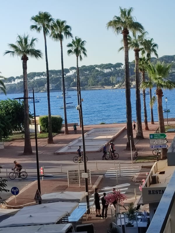  Appartement Appartement tout neuf vue mer avec 2 chambres dans Antibes 