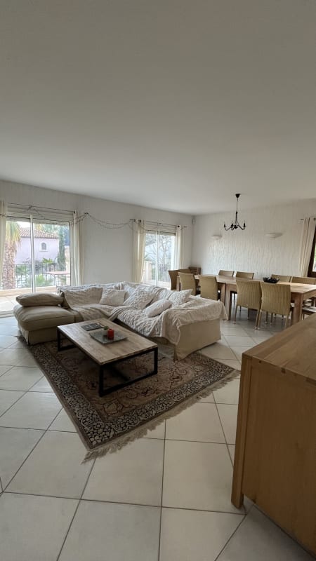  immobilier  Superbe Villa avec piscine proche plage