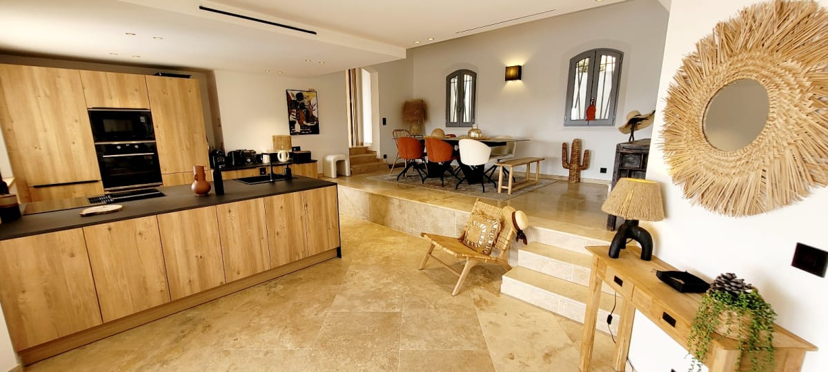  immobilier  Villa 4P avec piscine privée proche de la mer