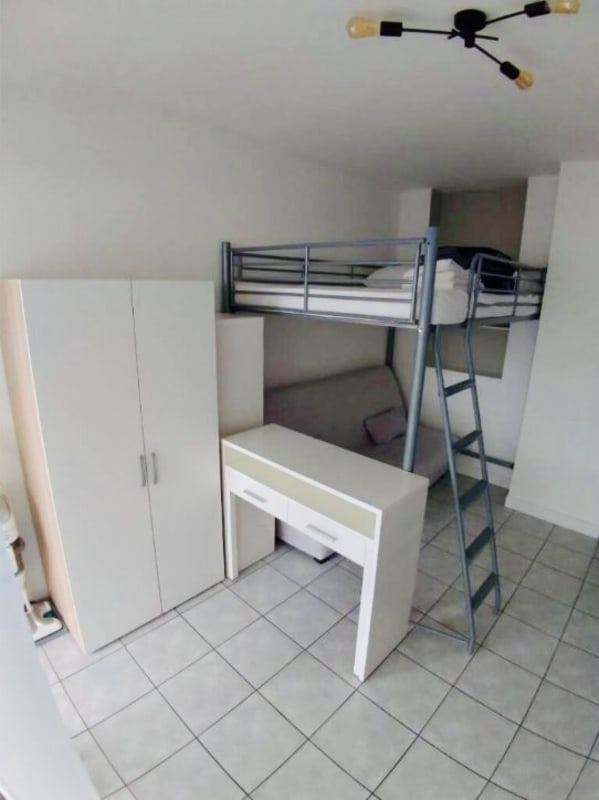  Appartement Charmant studio avec terrasse et parking