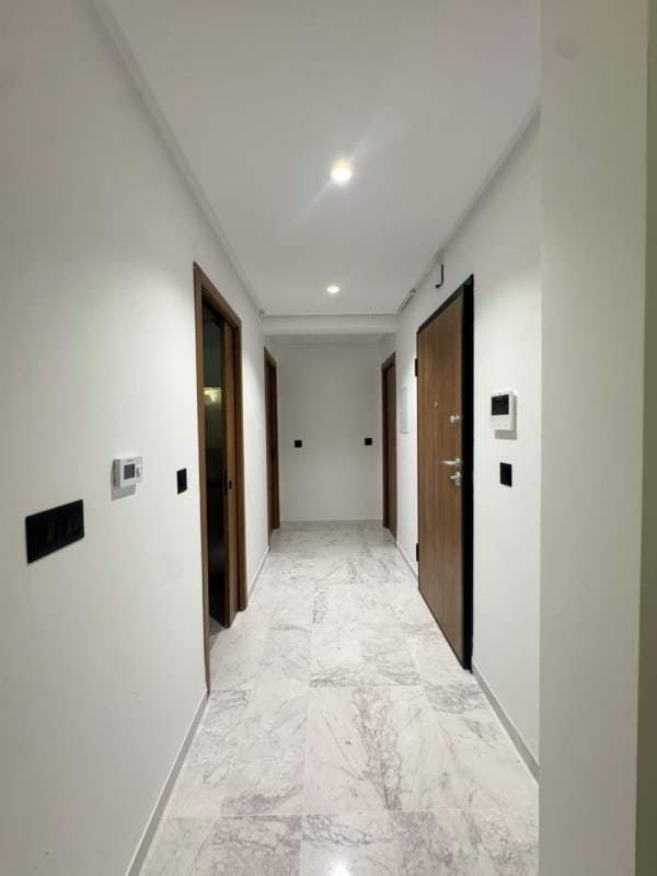 Appartement   Luxueux appartement à Tunis, entre élégance et confort 1BDR