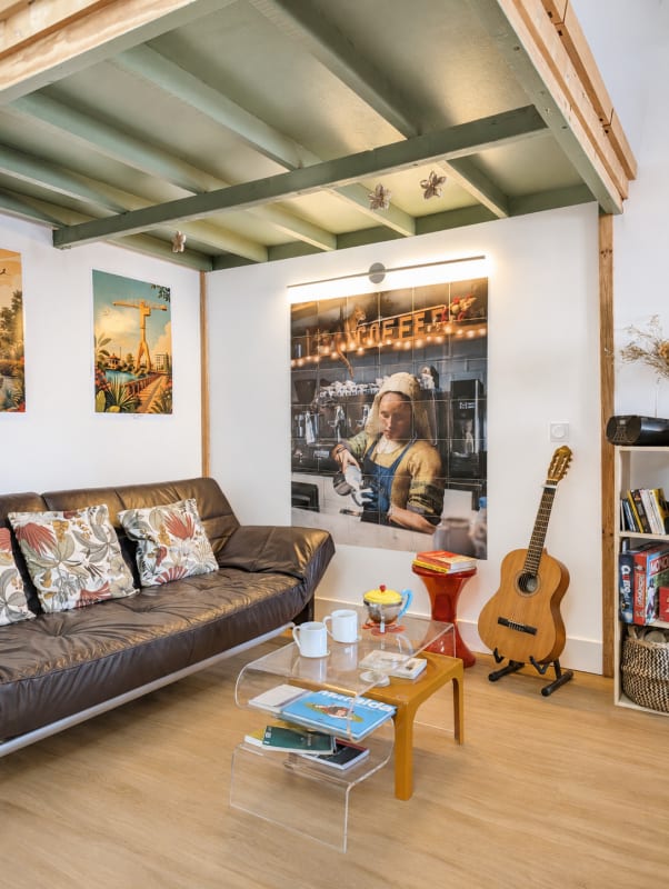 immobilier  Charmant appartement rénové avec vue sur les toits